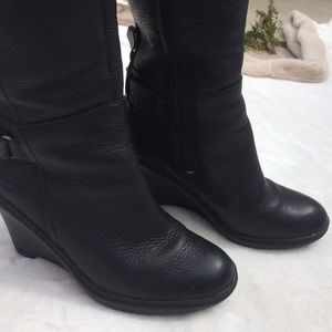 Timberland Black Leather Wedge Boots